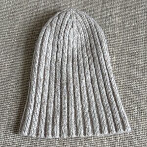 Janessa Leone Cozy Ribbed Knit Beanie